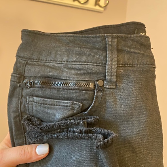 Design Lab black denim jeans with zipper detail - Picture 3 of 3